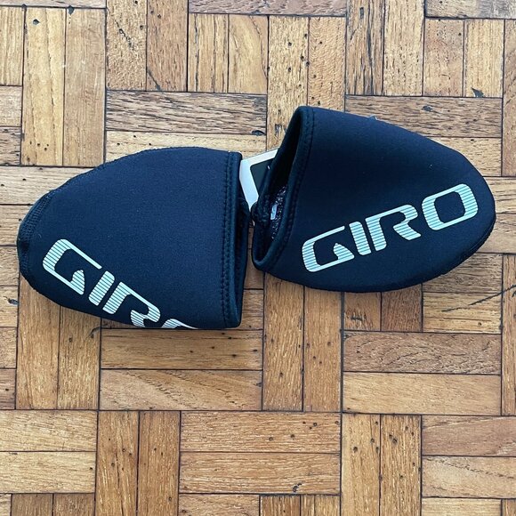 GIRO Ambient Toe Cover - Picture 1 of 5